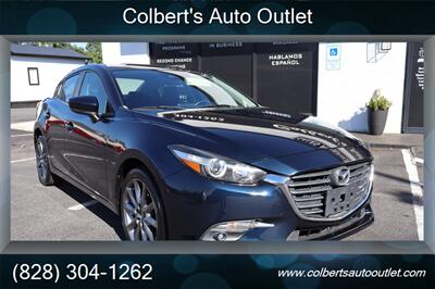 2018 Mazda Mazda3 Touring - Photo 2 - Hickory, NC 28601