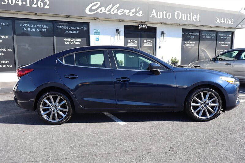 2018 Mazda Mazda3 Touring - Photo 6 - Hickory, NC 28601
