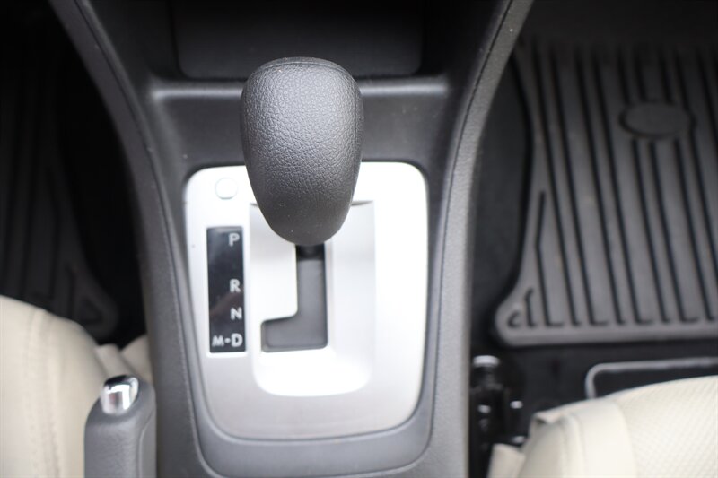 2014 Subaru XV Crosstrek 2.0i Premium - Photo 24 - Hickory, NC 28601