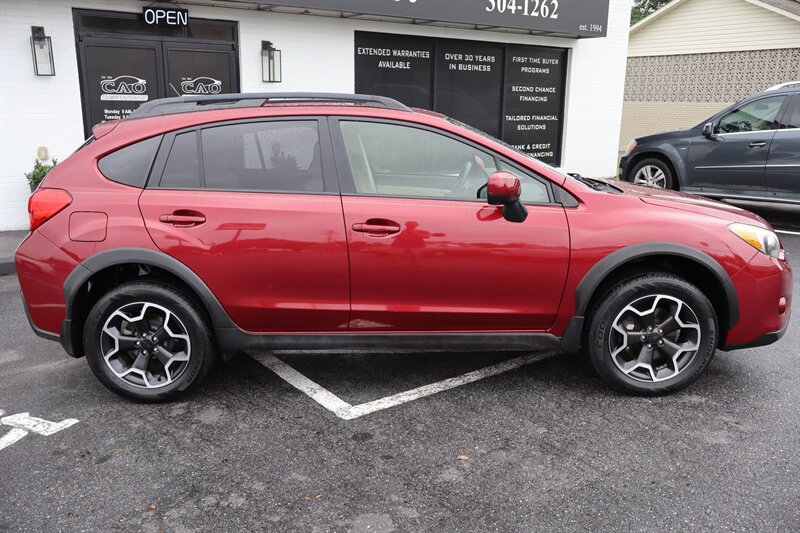 2014 Subaru XV Crosstrek 2.0i Premium - Photo 9 - Hickory, NC 28601
