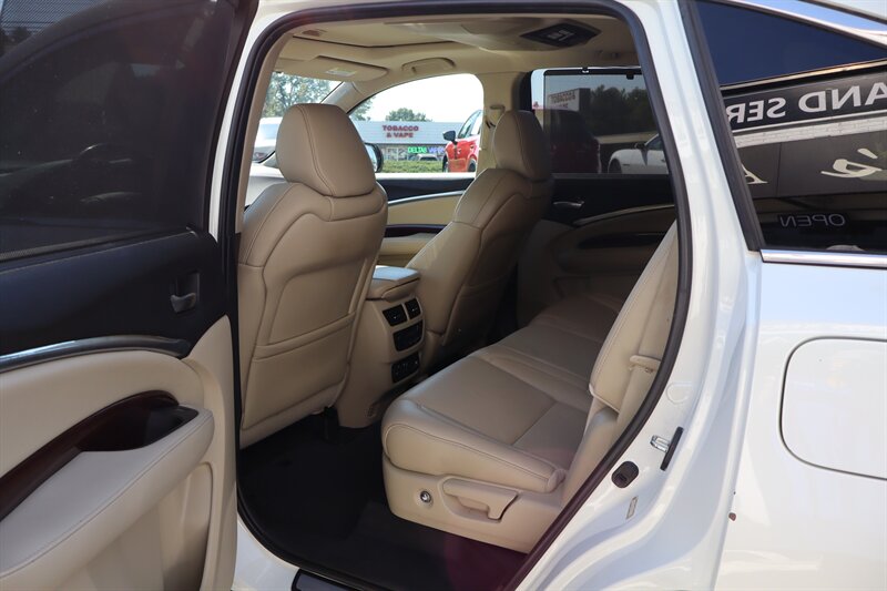 2015 Acura MDX SH-AWD w/Advance w/RES - Photo 32 - Hickory, NC 28601
