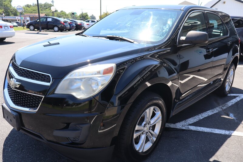 2013 Chevrolet Equinox LS - Photo 4 - Hickory, NC 28601