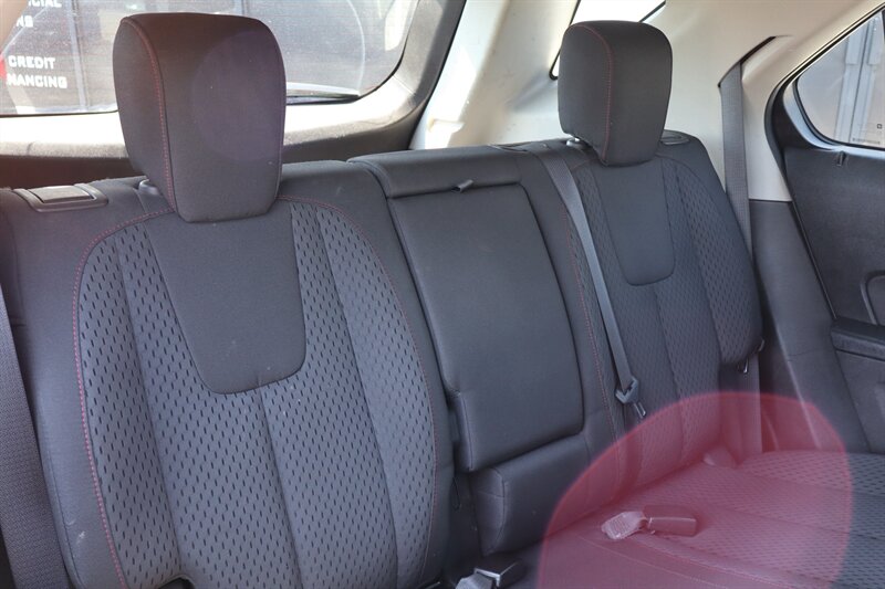 2013 Chevrolet Equinox LS - Photo 16 - Hickory, NC 28601