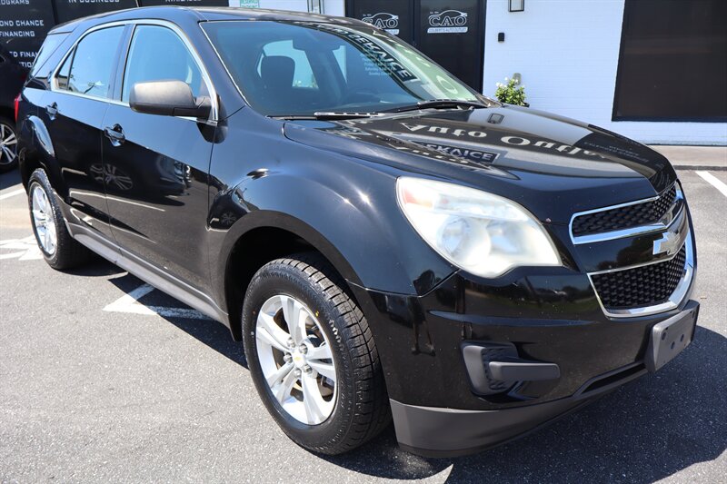 2013 Chevrolet Equinox LS - Photo 2 - Hickory, NC 28601