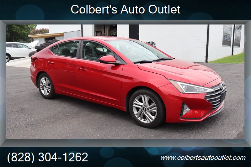 2020 Hyundai ELANTRA SEL   - Photo 1 - Hickory, NC 28601