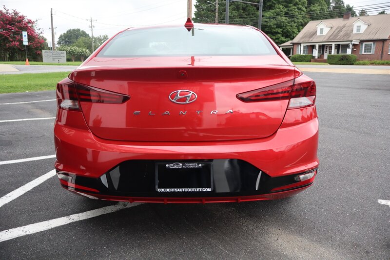 2020 Hyundai ELANTRA SEL - Photo 7 - Hickory, NC 28601