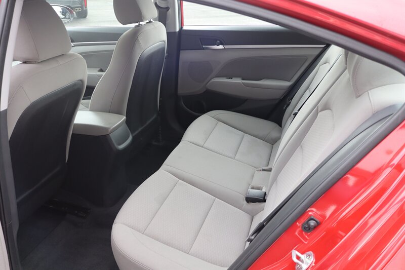 2020 Hyundai ELANTRA SEL - Photo 13 - Hickory, NC 28601