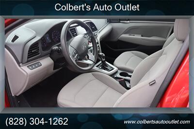 2020 Hyundai ELANTRA SEL - Photo 8 - Hickory, NC 28601