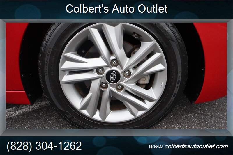 2020 Hyundai ELANTRA SEL - Photo 3 - Hickory, NC 28601