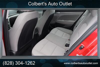 2020 Hyundai ELANTRA SEL - Photo 8 - Hickory, NC 28601