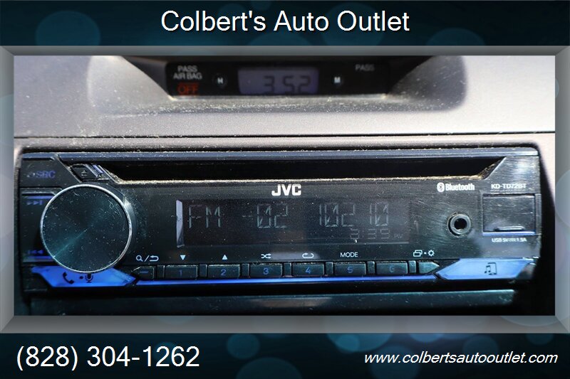 2009 Hyundai Sonata GLS 4dr Sedan 5A - Photo 22 - Hickory, NC 28601