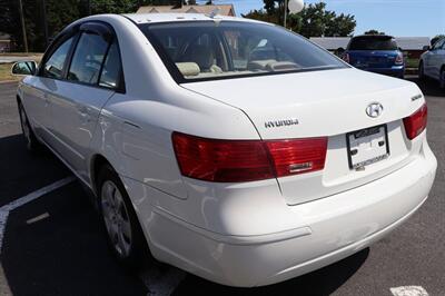 2009 Hyundai Sonata GLS 4dr Sedan 5A   - Photo 6 - Hickory, NC 28601