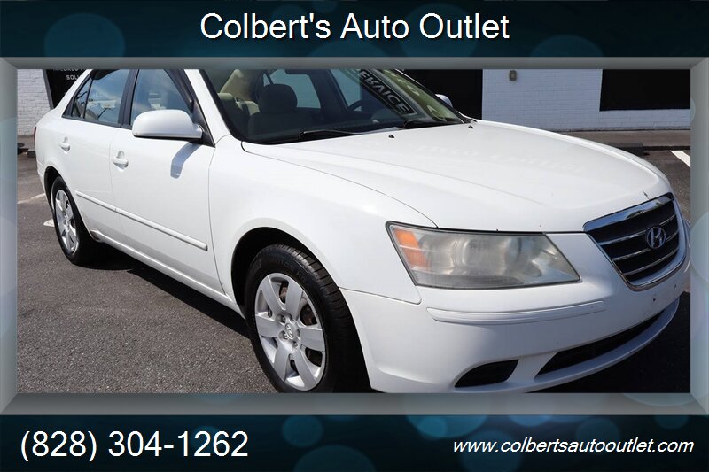 2009 Hyundai Sonata GLS 4dr Sedan 5A - Photo 2 - Hickory, NC 28601
