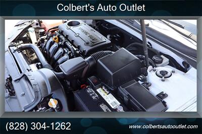 2009 Hyundai Sonata GLS 4dr Sedan 5A - Photo 11 - Hickory, NC 28601