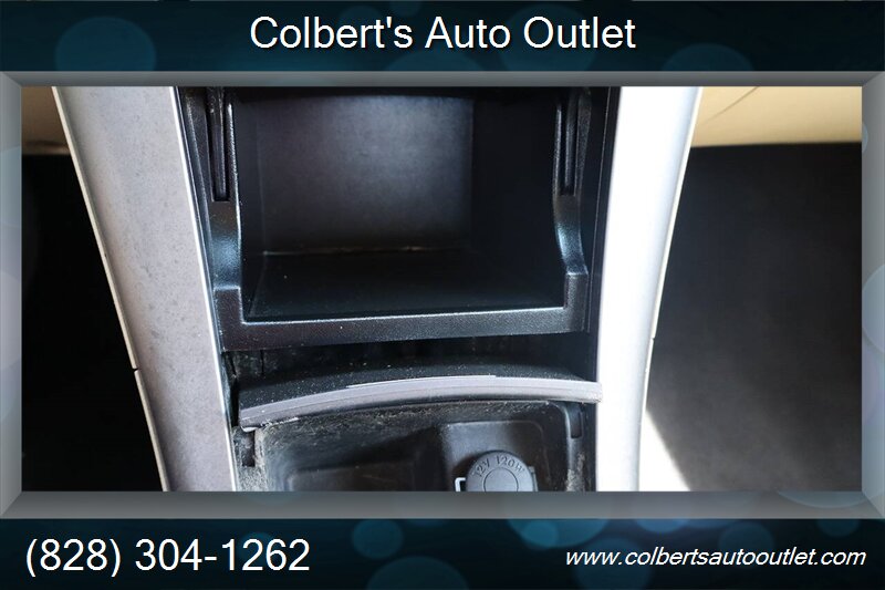 2009 Hyundai Sonata GLS 4dr Sedan 5A - Photo 24 - Hickory, NC 28601
