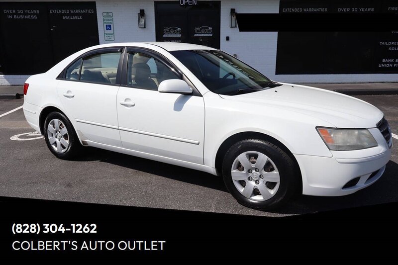 2009 Hyundai Sonata GLS 4dr Sedan 5A   - Photo 1 - Hickory, NC 28601