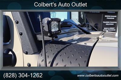 2018 Jeep Wrangler JK Unlimited Sahara   - Photo 16 - Hickory, NC 28601