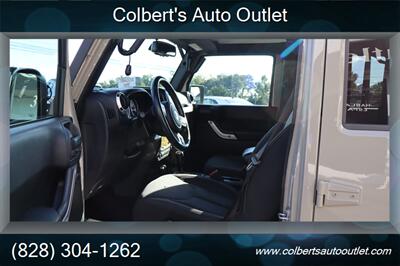 2018 Jeep Wrangler JK Unlimited Sahara   - Photo 18 - Hickory, NC 28601