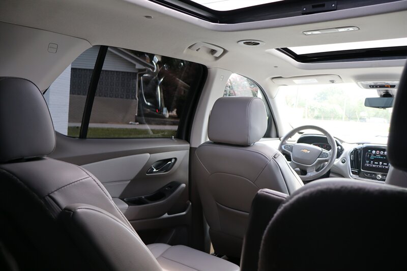 2019 Chevrolet Traverse LT Leather - Photo 29 - Hickory, NC 28601
