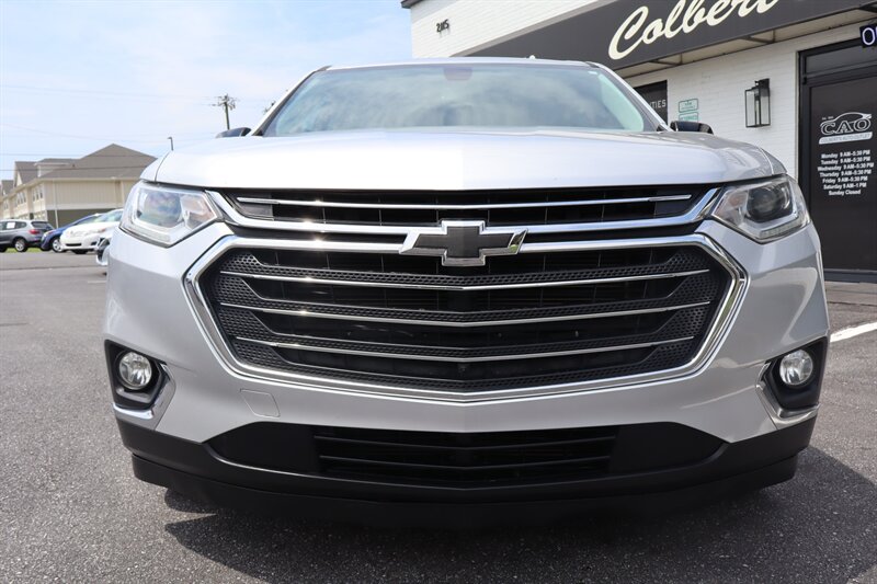 2019 Chevrolet Traverse LT Leather - Photo 10 - Hickory, NC 28601