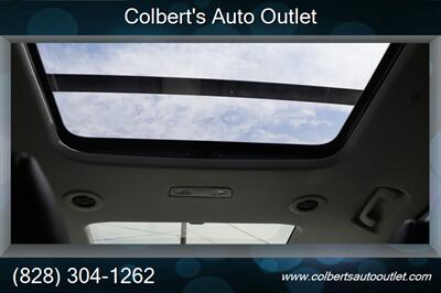 2019 Chevrolet Traverse LT Leather - Photo 31 - Hickory, NC 28601