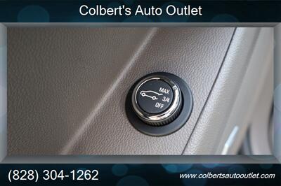 2019 Chevrolet Traverse LT Leather - Photo 17 - Hickory, NC 28601