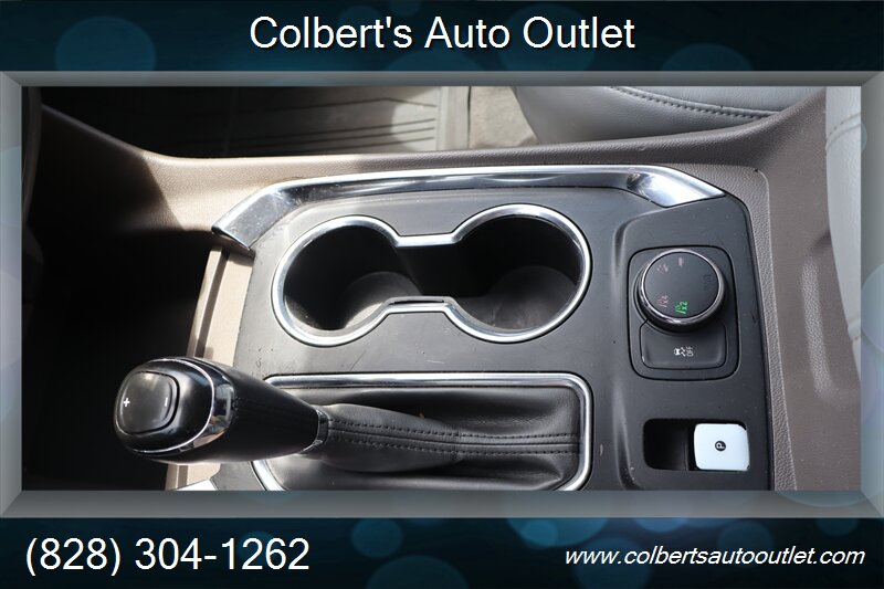 2019 Chevrolet Traverse LT Leather - Photo 21 - Hickory, NC 28601