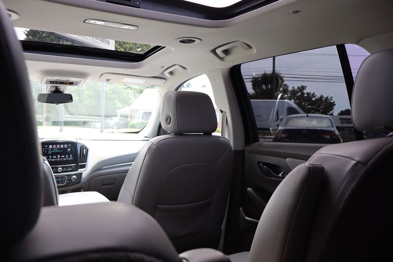 2019 Chevrolet Traverse LT Leather - Photo 30 - Hickory, NC 28601