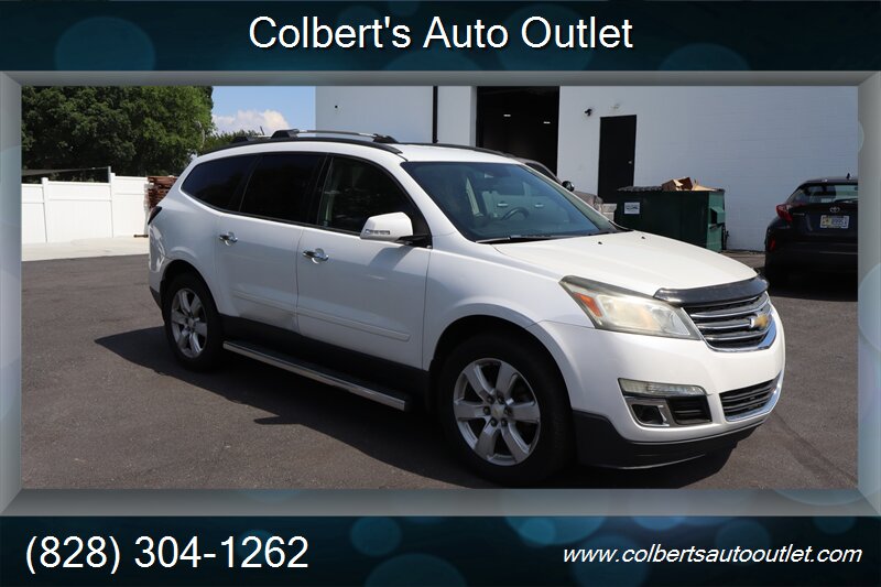 2016 Chevrolet Traverse LT   - Photo 1 - Hickory, NC 28601