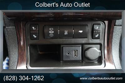 2016 Chevrolet Traverse LT   - Photo 16 - Hickory, NC 28601