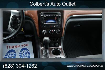 2016 Chevrolet Traverse LT   - Photo 12 - Hickory, NC 28601
