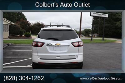 2016 Chevrolet Traverse LT   - Photo 5 - Hickory, NC 28601