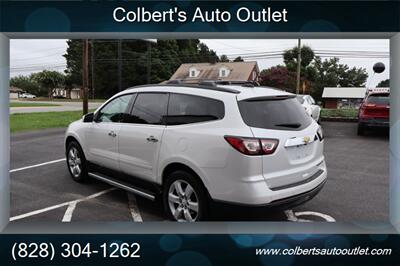 2016 Chevrolet Traverse LT   - Photo 4 - Hickory, NC 28601