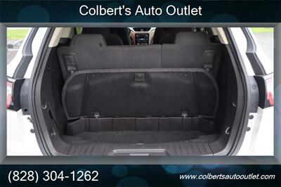 2016 Chevrolet Traverse LT   - Photo 18 - Hickory, NC 28601