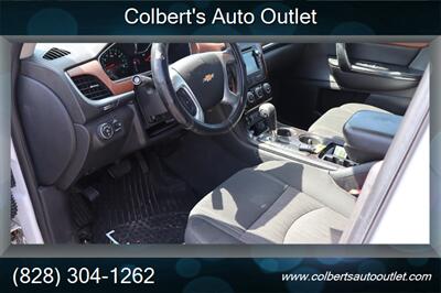 2016 Chevrolet Traverse LT   - Photo 7 - Hickory, NC 28601
