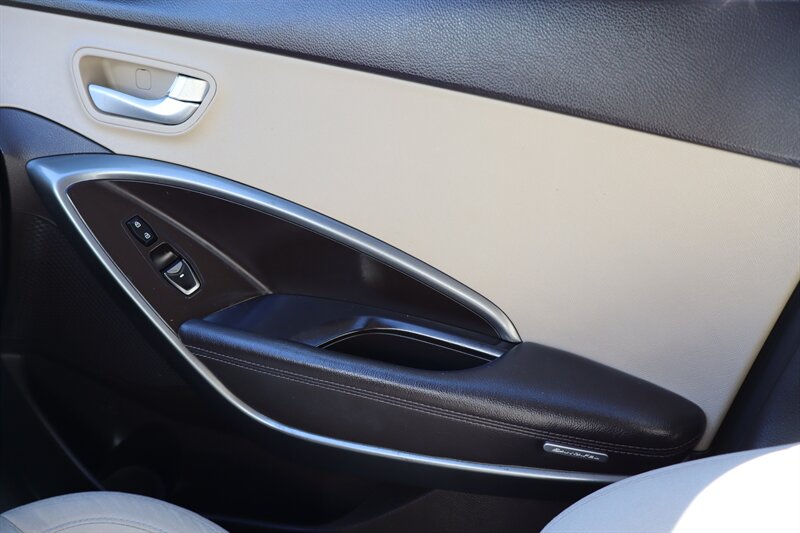 2018 Hyundai SANTA FE Sport 2.4L - Photo 36 - Hickory, NC 28601