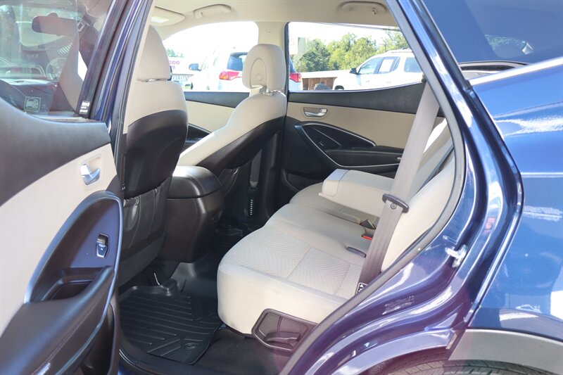 2018 Hyundai SANTA FE Sport 2.4L - Photo 24 - Hickory, NC 28601