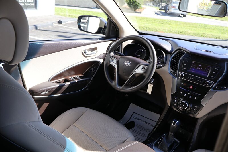 2018 Hyundai SANTA FE Sport 2.4L - Photo 30 - Hickory, NC 28601