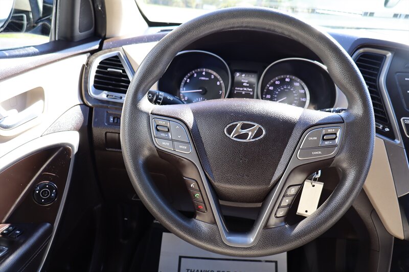 2018 Hyundai SANTA FE Sport 2.4L - Photo 26 - Hickory, NC 28601