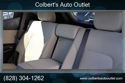 2018 Hyundai SANTA FE Sport 2.4L - Photo 25 - Hickory, NC 28601