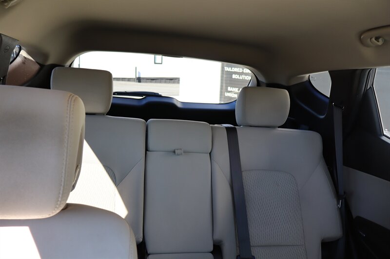 2018 Hyundai SANTA FE Sport 2.4L - Photo 18 - Hickory, NC 28601