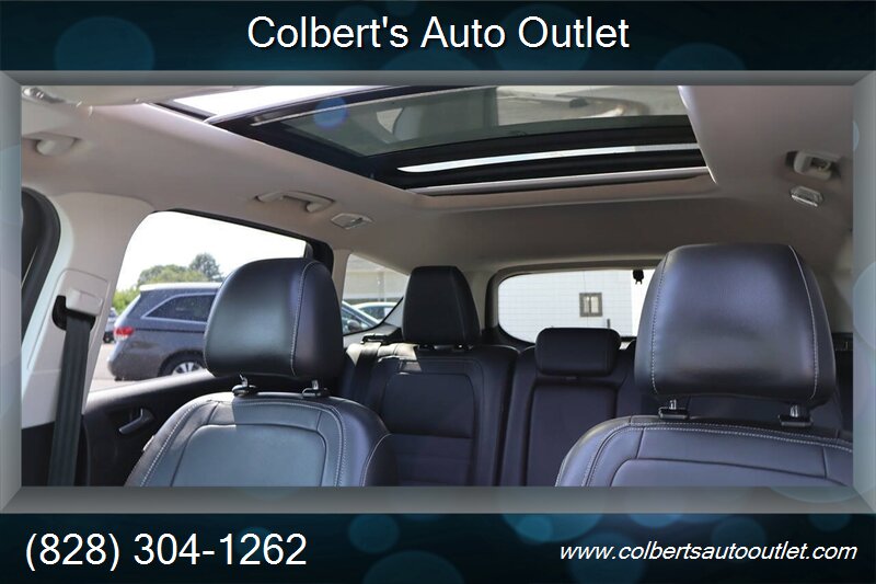 2017 Ford Escape Titanium 4dr SUV - Photo 30 - Hickory, NC 28601