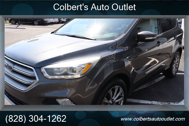 2017 Ford Escape Titanium 4dr SUV - Photo 4 - Hickory, NC 28601
