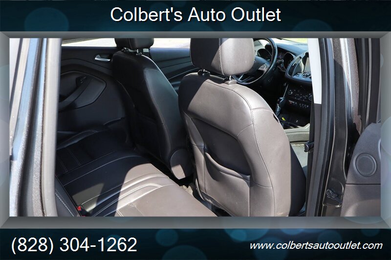 2017 Ford Escape Titanium 4dr SUV - Photo 17 - Hickory, NC 28601