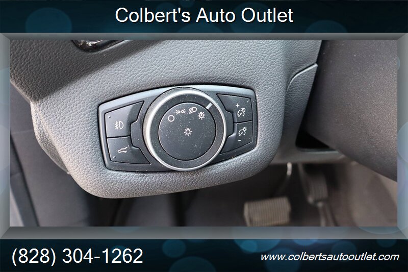 2017 Ford Escape Titanium 4dr SUV - Photo 22 - Hickory, NC 28601