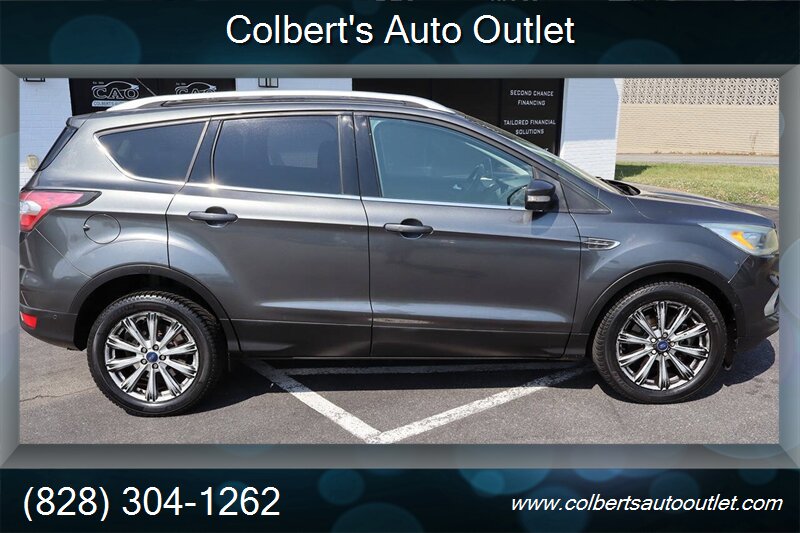 2017 Ford Escape Titanium 4dr SUV - Photo 9 - Hickory, NC 28601