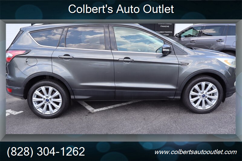 2017 Ford Escape Titanium 4dr SUV - Photo 39 - Hickory, NC 28601