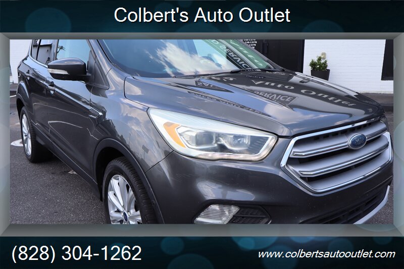 2017 Ford Escape Titanium 4dr SUV - Photo 32 - Hickory, NC 28601