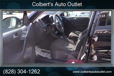 2018 Volkswagen Tiguan Limited 2.0T 4Motion - Photo 12 - Hickory, NC 28601