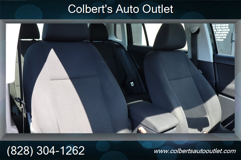 2018 Volkswagen Tiguan Limited 2.0T 4Motion - Photo 21 - Hickory, NC 28601